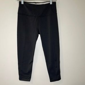 Victoria’s Secret VSX Sport Knockout Legging Capri Womens Small